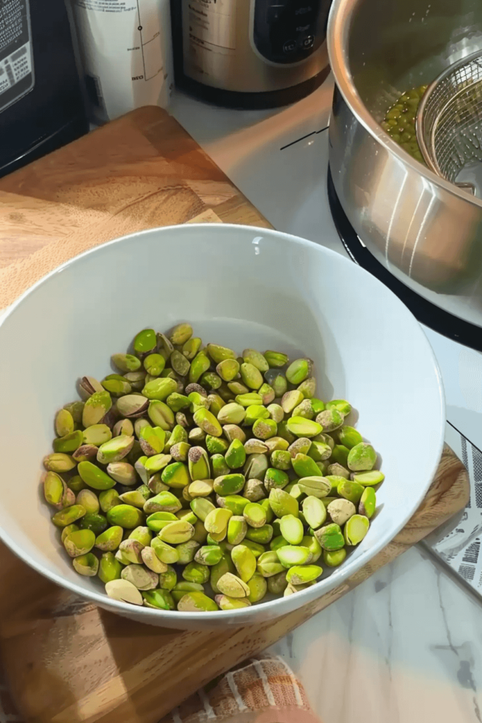 Pistachio Cream Recipe: Irresistibly Creamy, Rich, and Easy to Make at Home 10 ingredients for pistachio cream recipe